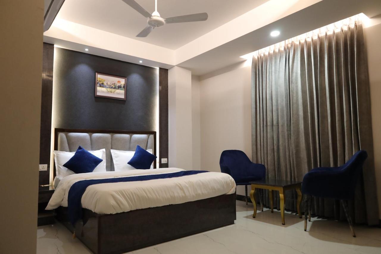 Hotel The Bell Ludhiana Exterior photo